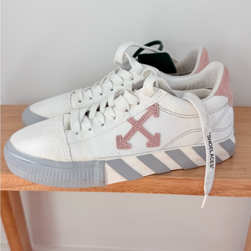 Off White Sneakers /!White  and Pink  with Striped Sole
